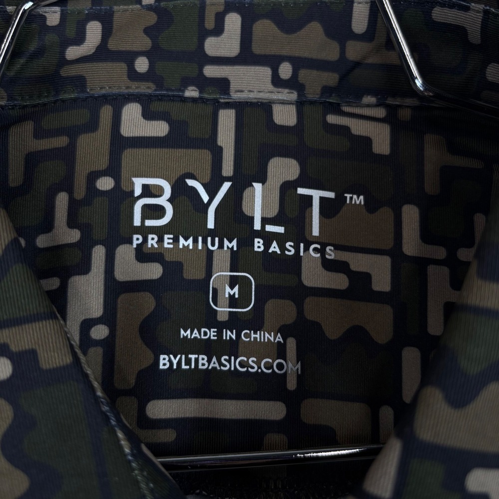 BYLT Premium Mens 444 Golf Polo Shirt Green Camo Geometric Design New W/ Tags - Picture 3 of 7